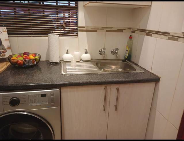 2 BEDROOM HOUSE FOR SALE IN CLAYVILLE